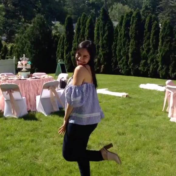 Meet your Posher, Astrid - Picture 1 of 1