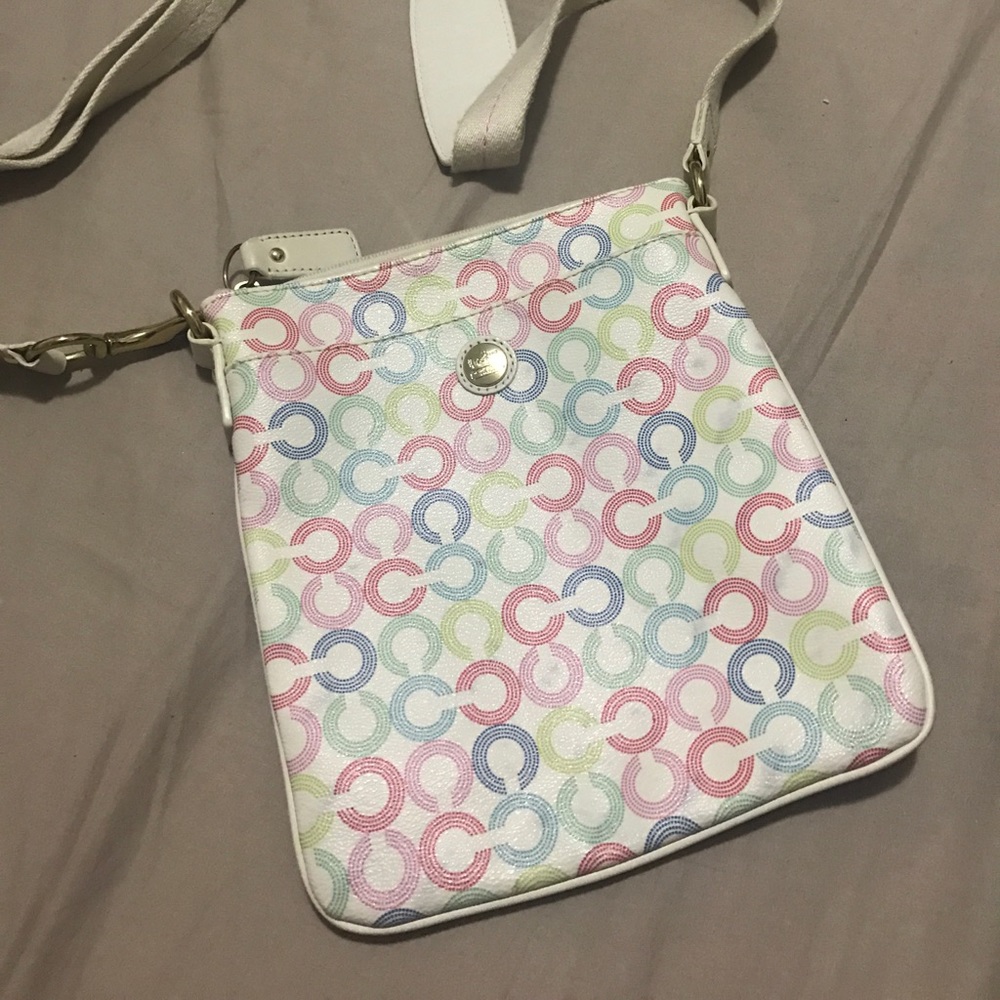 COACH BAG WITH COLORFUL PATTERN