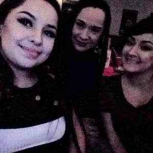 Meet your Posher, Raquel