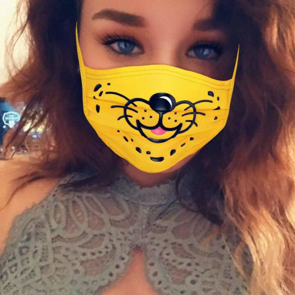 Meet your Posher, Jasmine