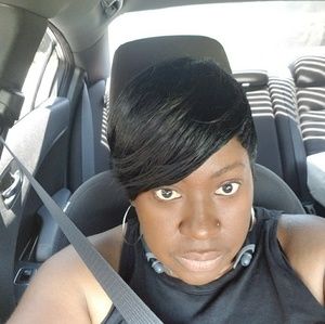 Meet your Posher, Annette