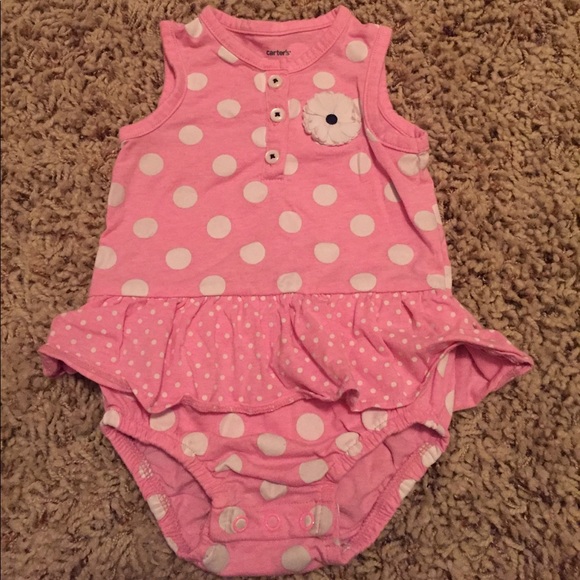 Super adorable Carter's Baby girl Onesie! - Picture 1 of 4