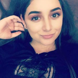 Meet your Posher, Yamileth