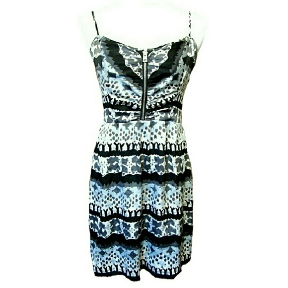 Andrew Marc Dresses & Skirts - Marc New York Zippered front dress Unique Pattern