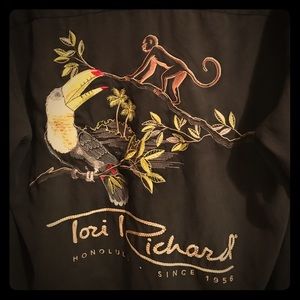 Tori Richard black silk shirt medium men's