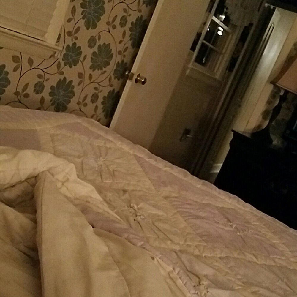 Meet your Posher, Claudia