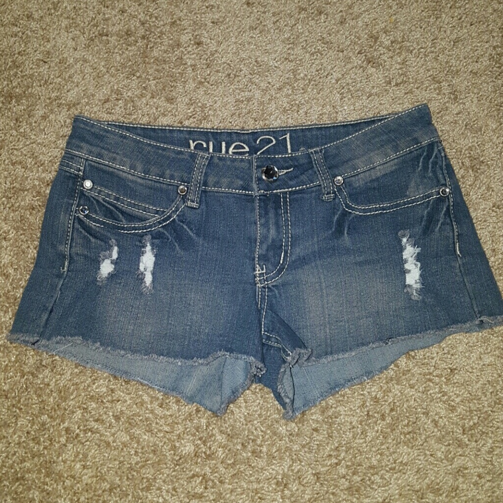 💋RUE21 Distressed, Badazzled Jean Shorts