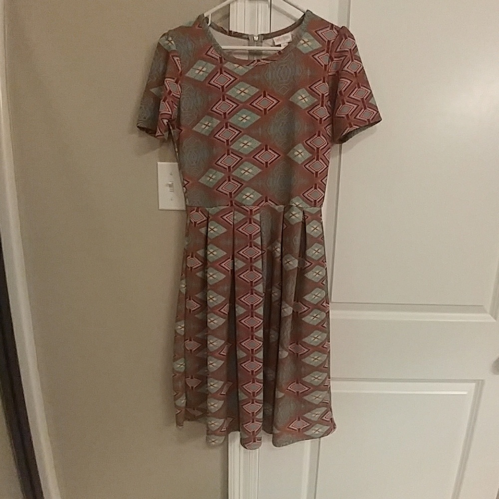 Lularoe Amelia