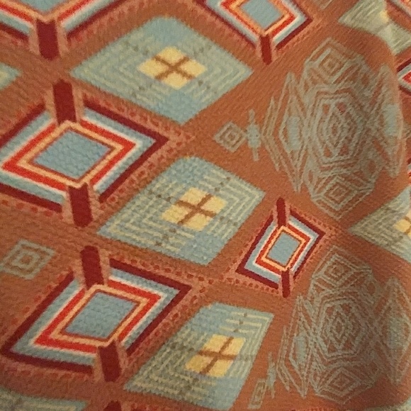 Lularoe Amelia - Picture 2 of 3