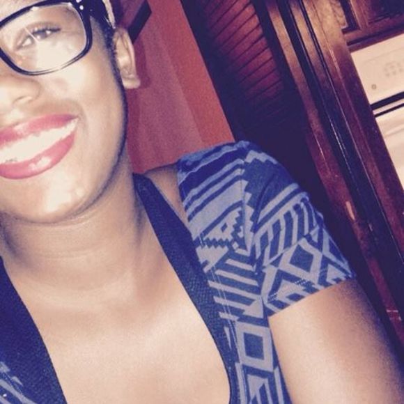 Meet your Posher, Bri - Picture 1 of 1