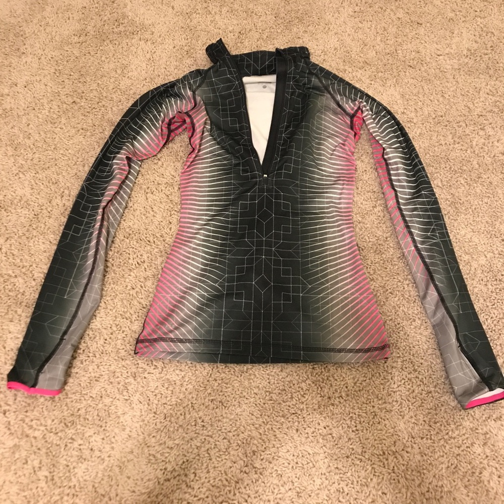 Nike pro half zip long sleeve top