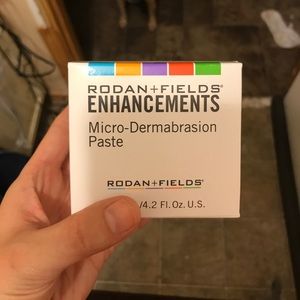 Rodan and Fields Micro-dermabrasion paste