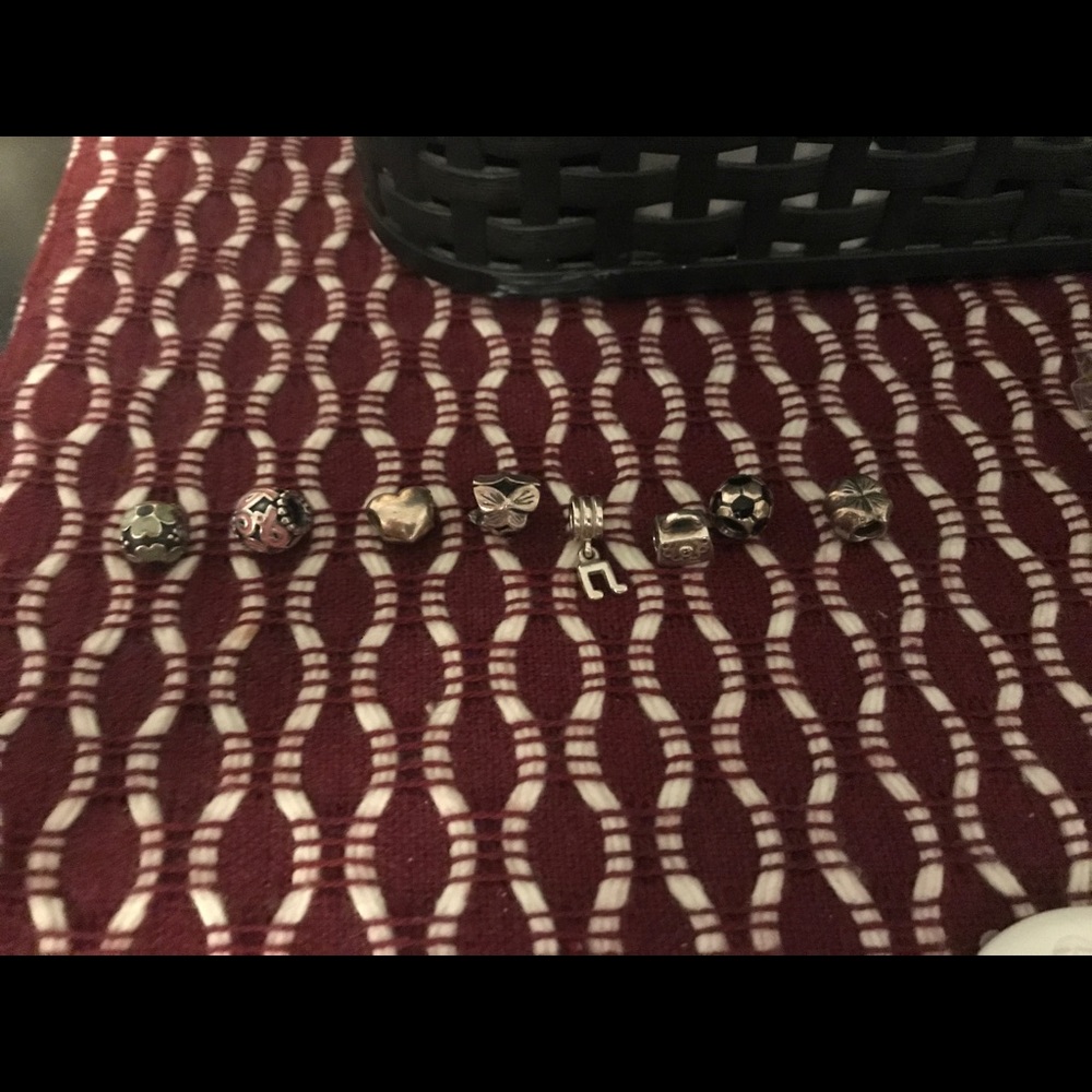 ❗️SOLD❗️Pandora Charms