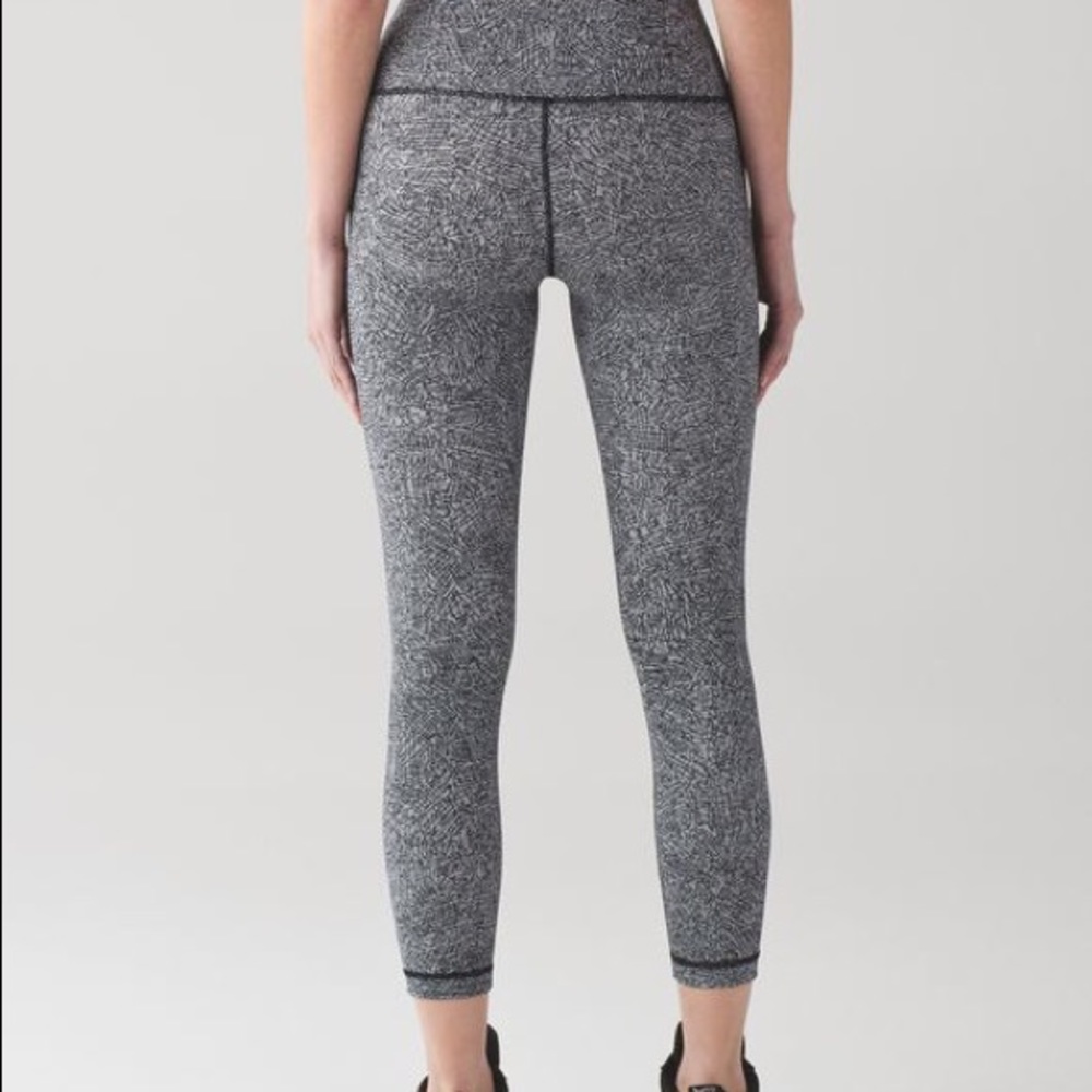 lululemon High Times • Luxtreme 7/8 Tight