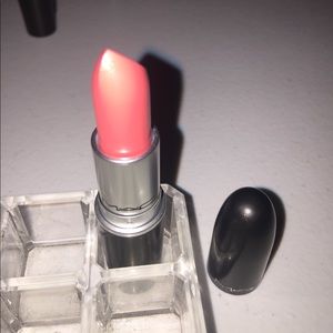 MAC Lipstick- Cremesheen Sunny Seoul