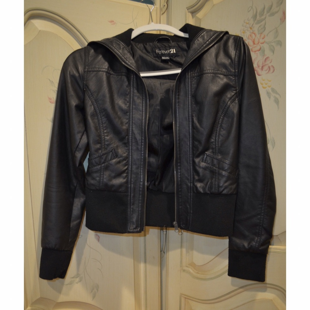 PERFECT Winter Faux Leather Bomber Jacket