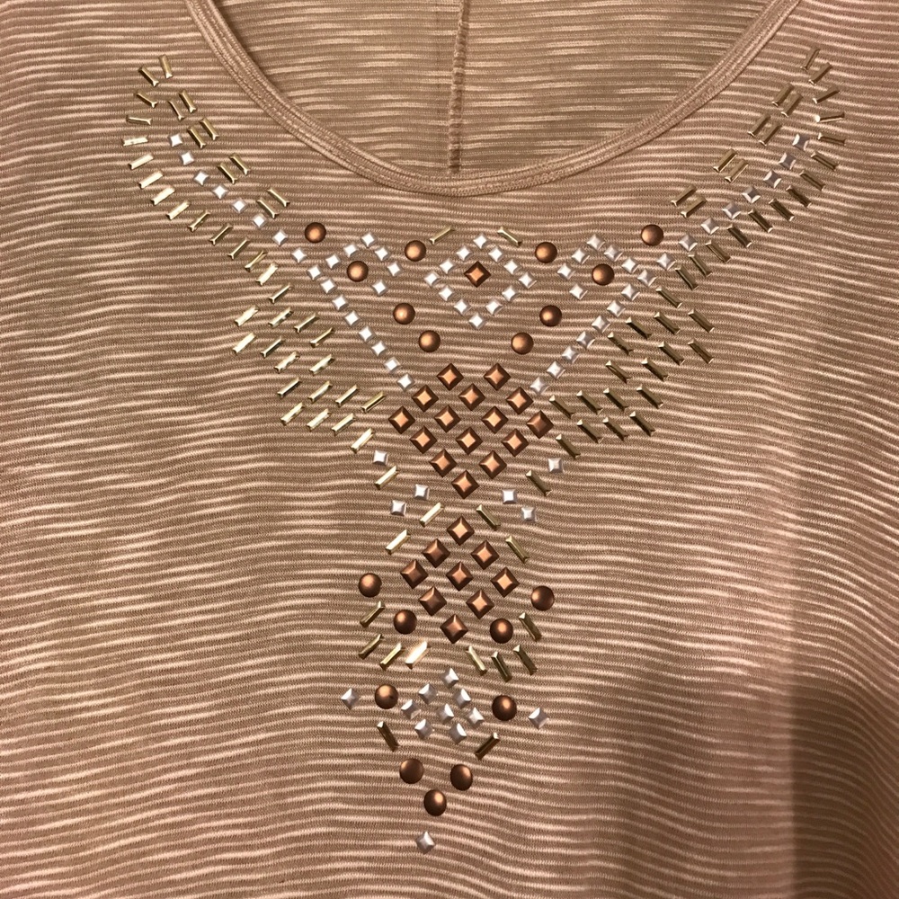 Tunic - Picture 2 of 3