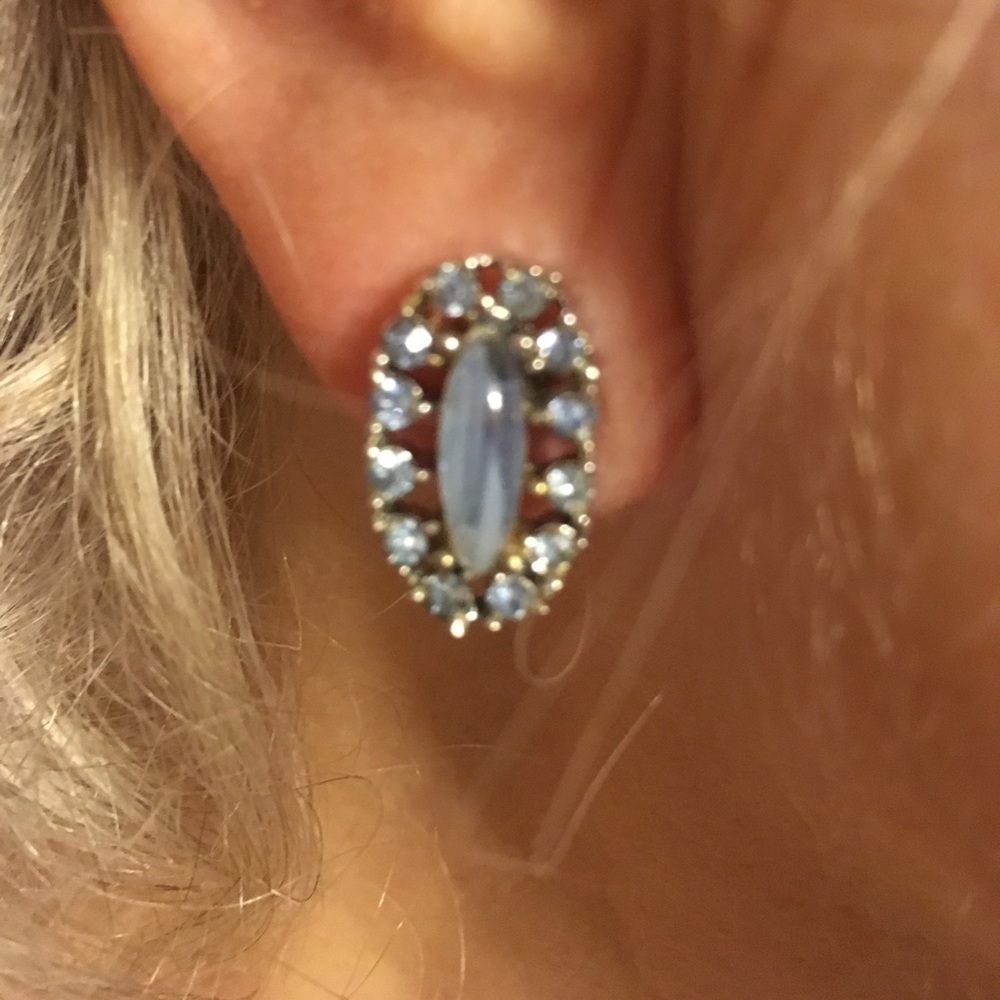 Vintage screw-back earrings