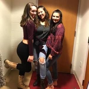 Meet your Posher, Danielle