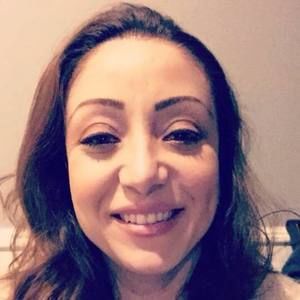 Meet your Posher, Dinora