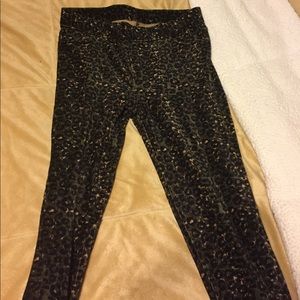 Leopard print pants/jeggings