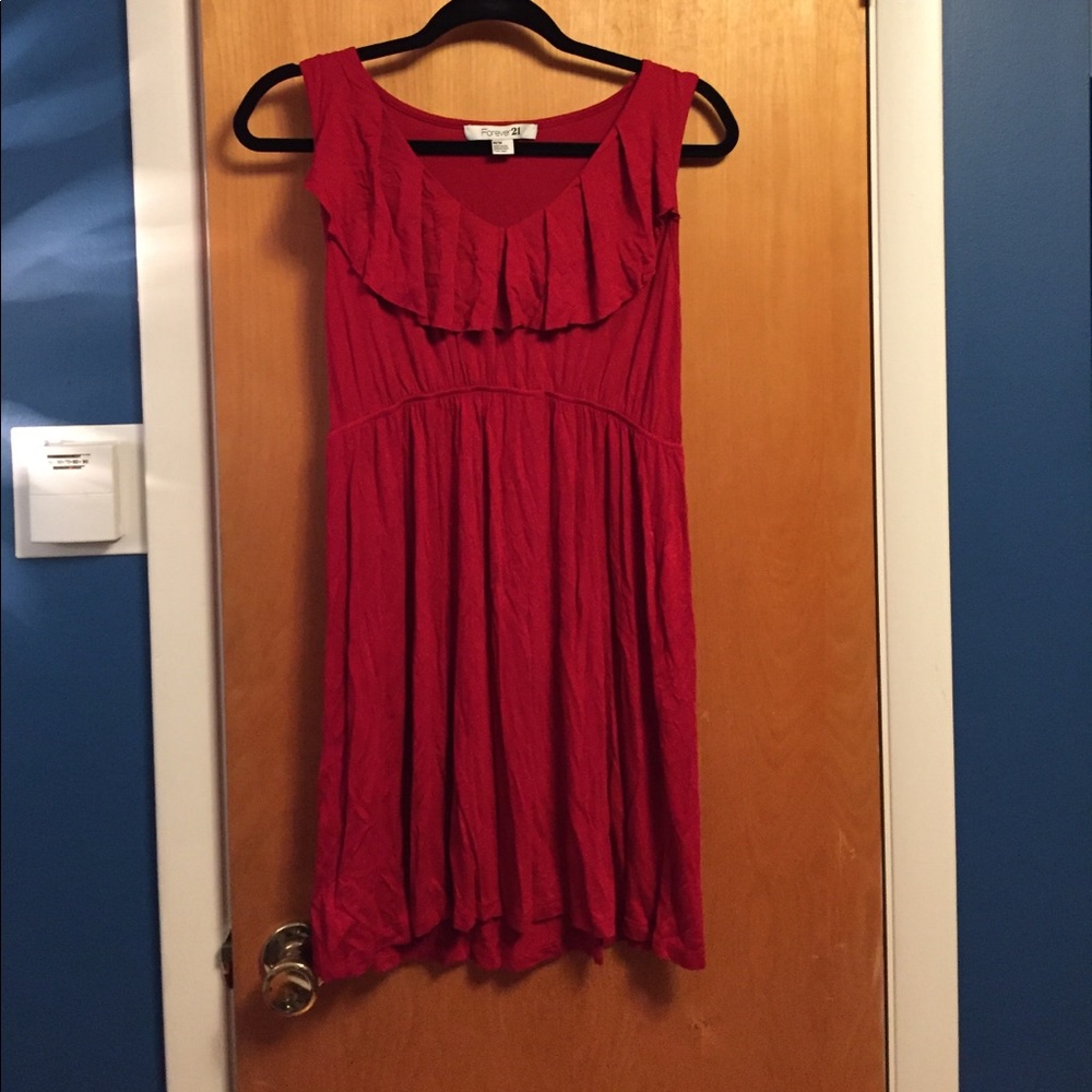 DONATED Flirty red summer dress!