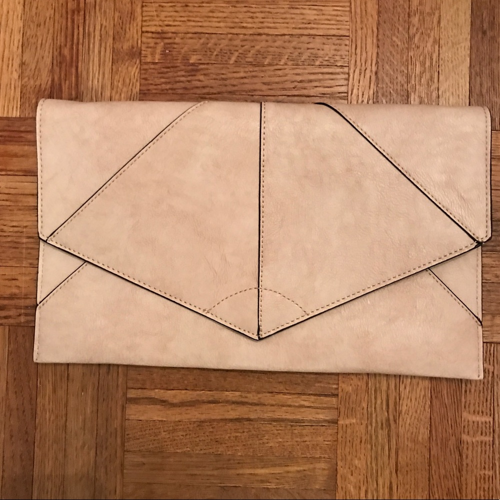 Urban Expressions clutch in petal