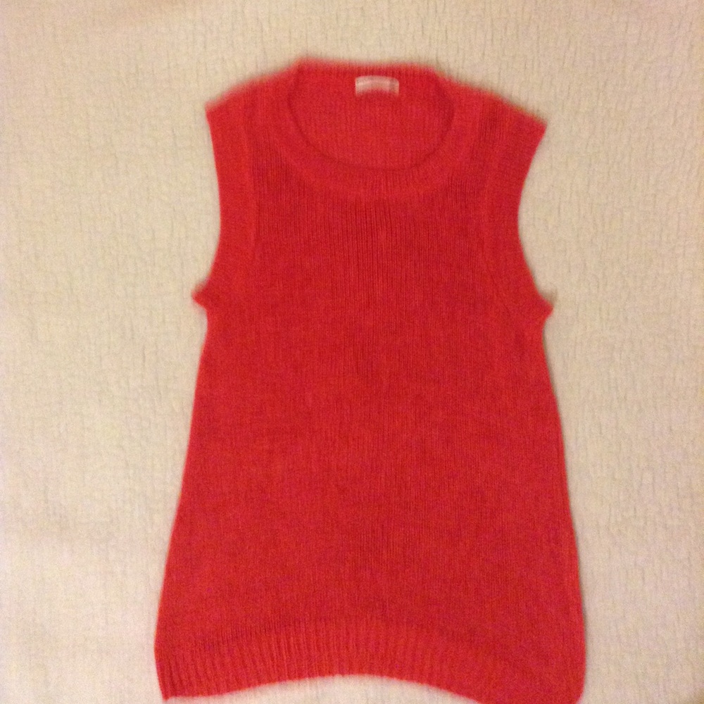 Fuchsia knit vest