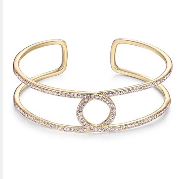 Jewelry - Crystal & Gold Cuff