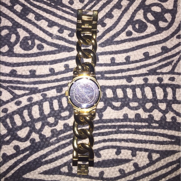 Michael Kors Runway Twist Watch