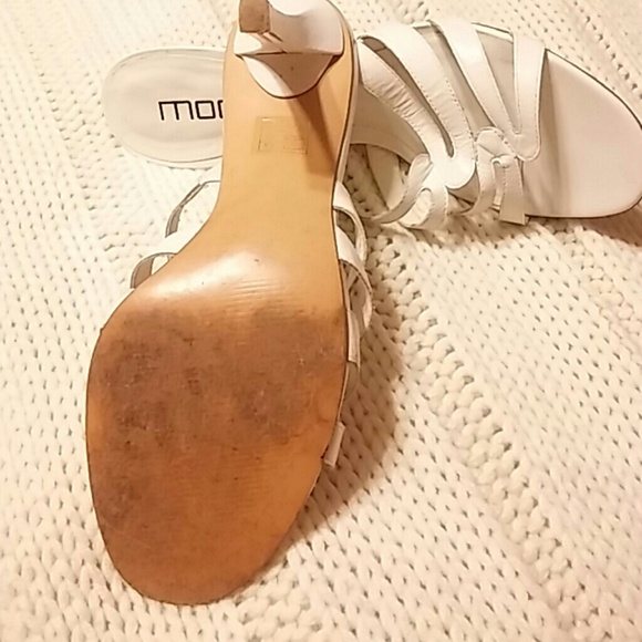 Sandals - Picture 5 of 5