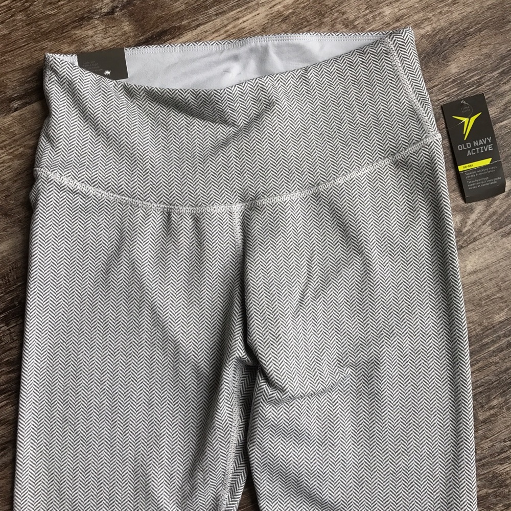 Old Navy Active Herringbone Leggings