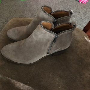 Suede ankle boots 1/1/2 inch heel