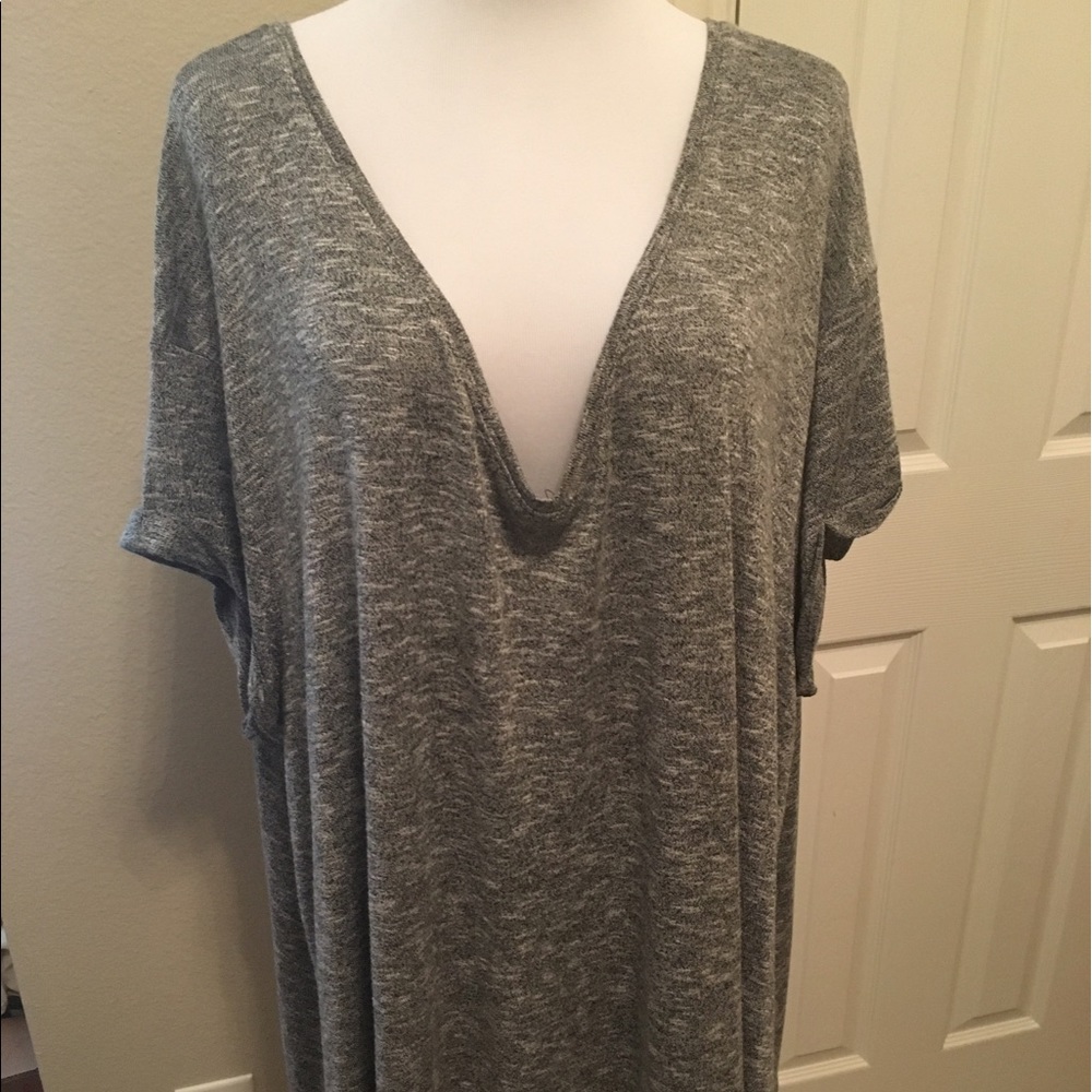 Short sleeve grey tunic