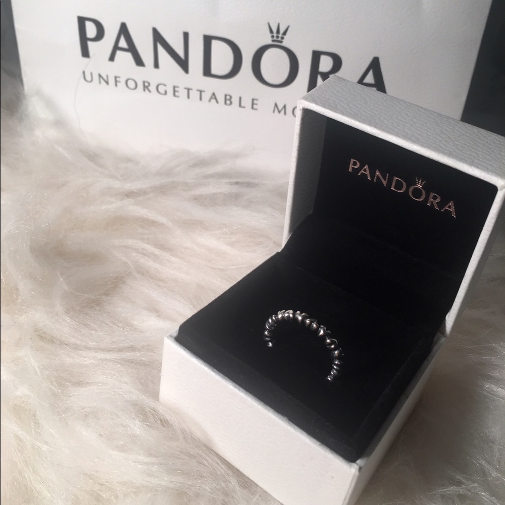 Pandora Ring