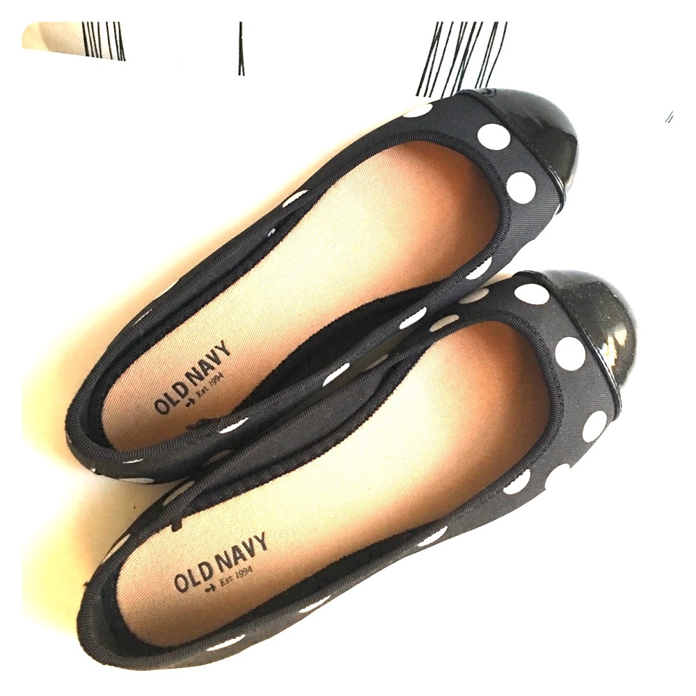 Old Navy  ||  flats