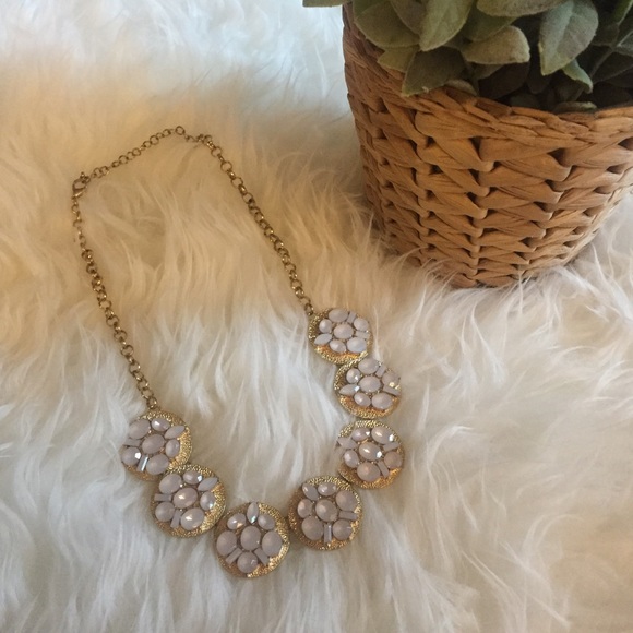 Nordstrom Jewelry - Pretty Stone Statement necklace
