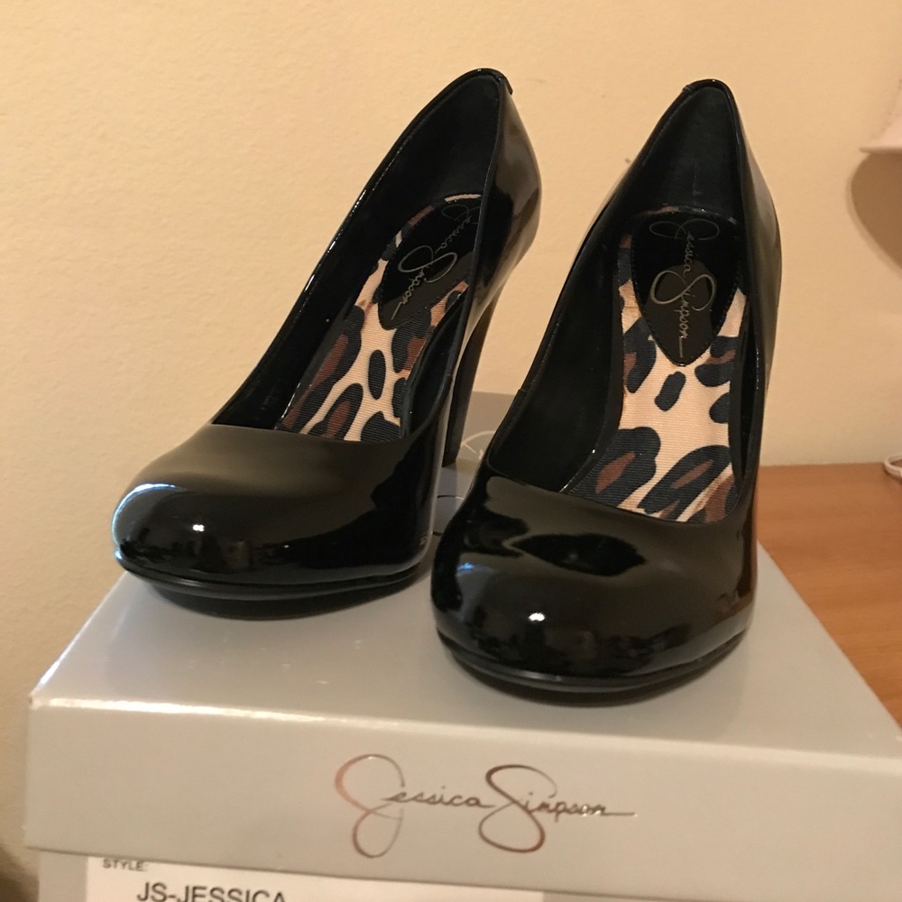 Jessica Simpson Pumps size 5.5