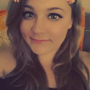 Meet your Posher, Carissa