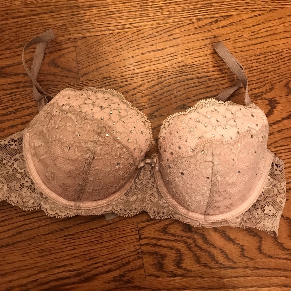 Victoria's Secret Pink and Tan Lace Bra