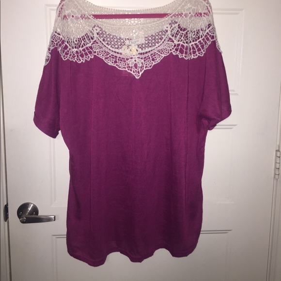 Umgee Tops - Maroon short sleeve shirt featuring lace trim