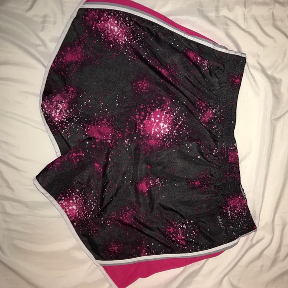 Women's Nike Shorts - Picture 2 of 3