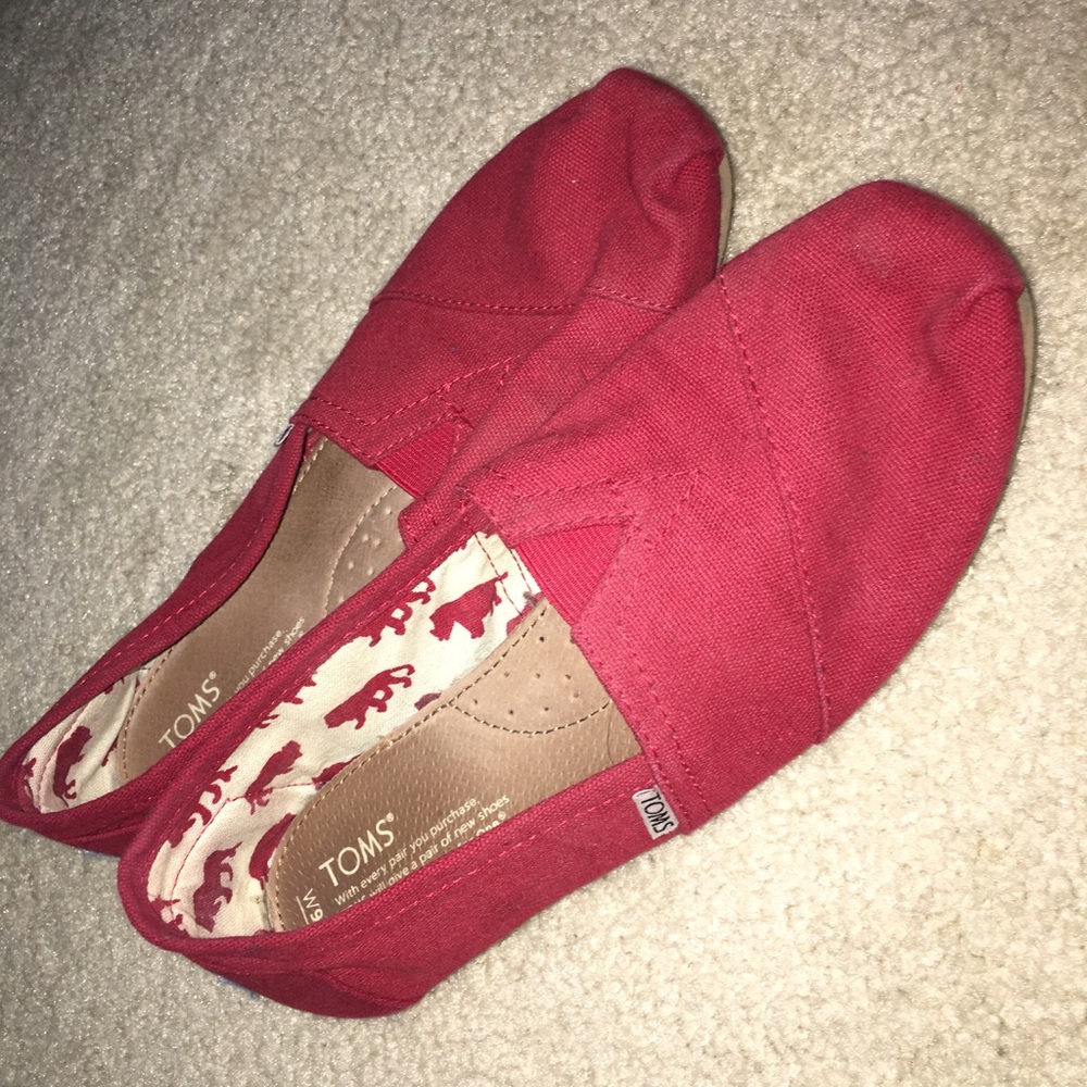 Red Toms almost brand new