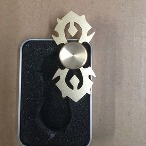 Gold Design spinner