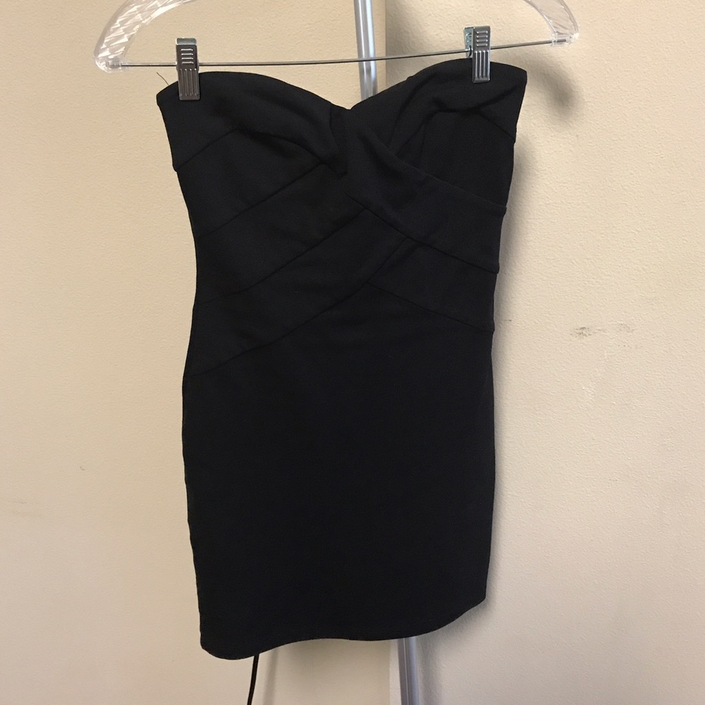 Solemio Strapless Black Dress