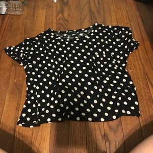 polka-dot pocket top
