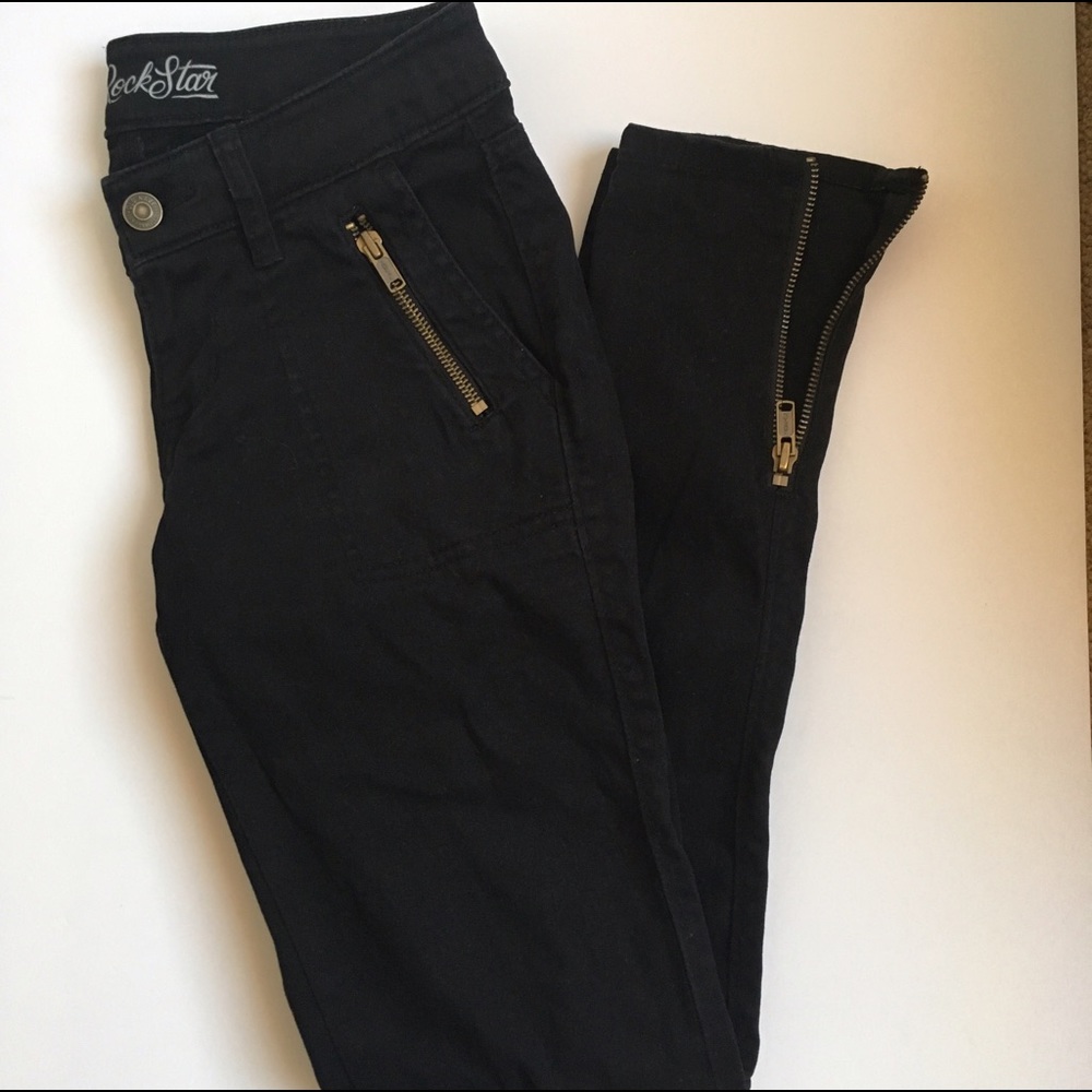 Zippered Skinny Pants!