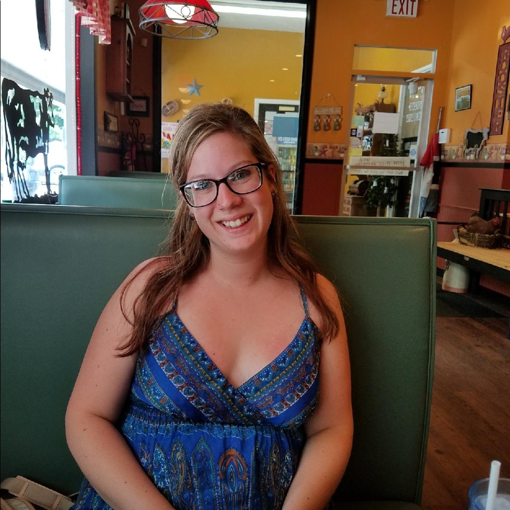 Meet your Posher, Melanie