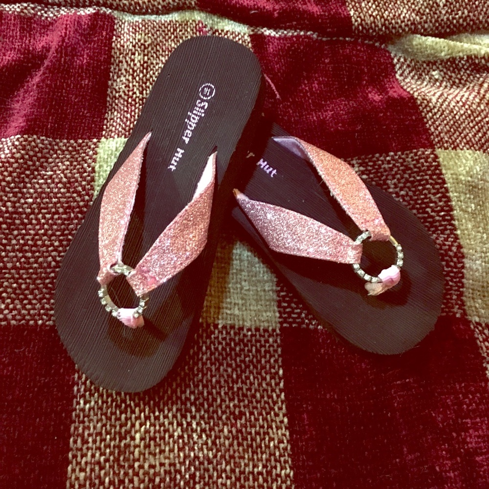 SOLD Size 10 Pink Glitter Thong Slippers