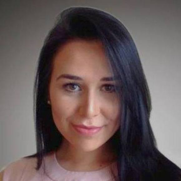 Meet your Posher, Lydia - Picture 1 of 1